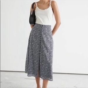 & Other Stories Navy Blue Floral Midi Skirt with Buttons